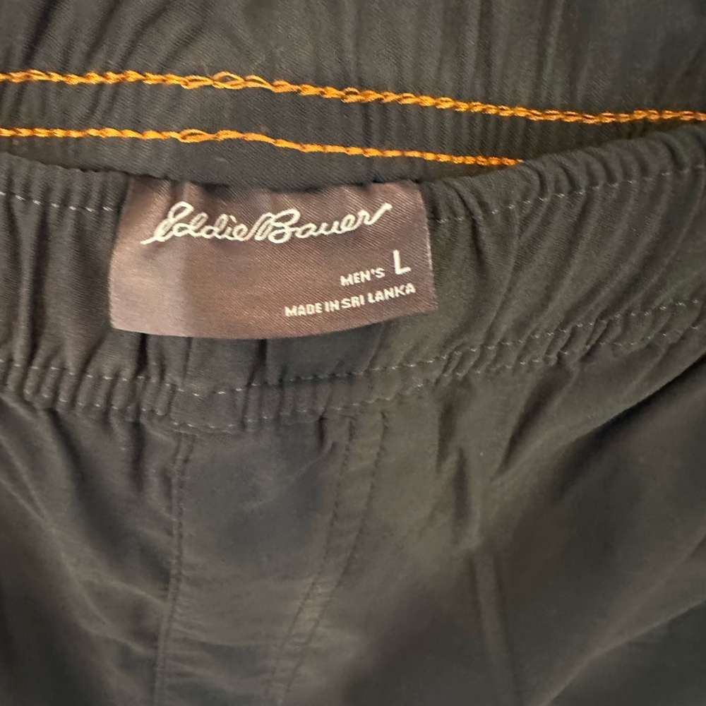 Eddie Bauer Men's Cargo Pants in Charcoal Gray - Picture 2 of 4